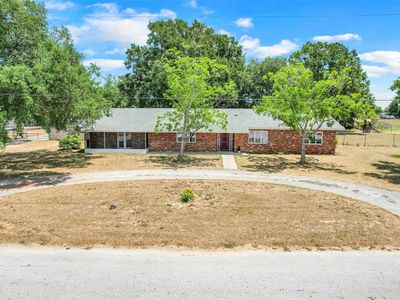 Property at 106 S 8th St, Dundee, FL