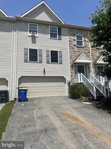 Property at 3926 Sheppard Dr, Dover, PA