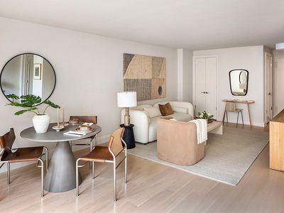 155 W 68th St APT 1921