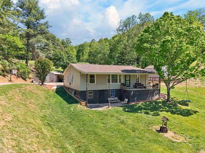 1033 Friendship Rd