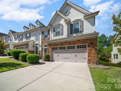 Property at 115 Inlet Point Dr, Tega Cay, SC