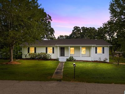 215 Redmayne Rd