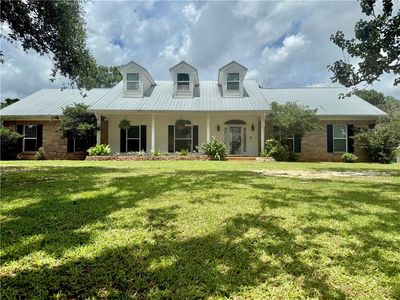 3100 Radcliff Rd