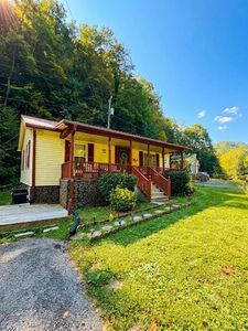 6336 Deskins Rd