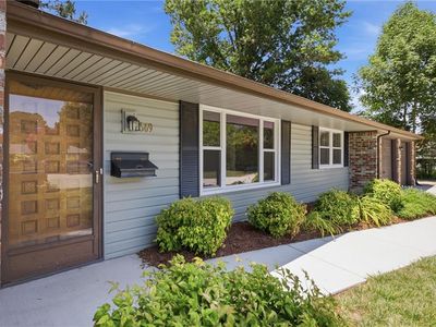 569 Brentwater Rd