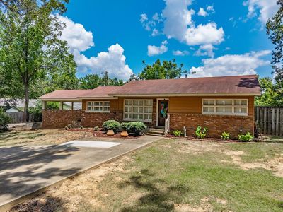320 Westmoreland Cir