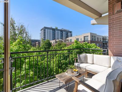 1030 NW Johnson St APT 520