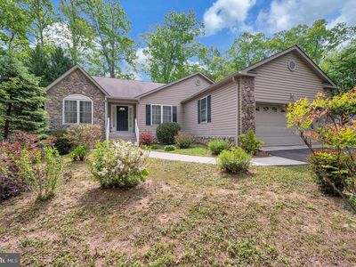 2908 Lakeview Pkwy