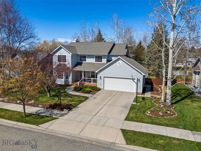 323 Lexington Dr