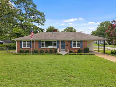 249 Lee Ave