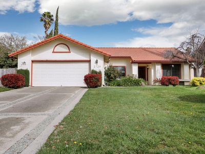 2729 Canyon Creek Dr