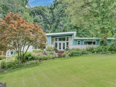 588 Kenilworth Cir