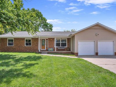 1008 Countryside Dr