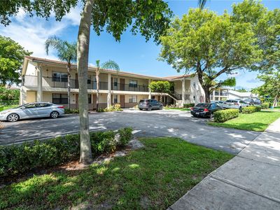 8705 NW 38th Dr APT 3A