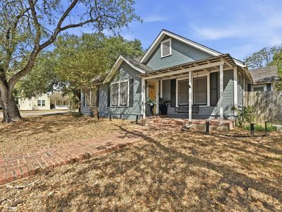Property at (Undisclosed Address), Luling, TX