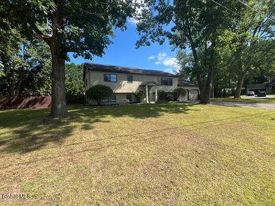 12 Worden Drive