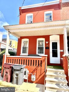 200 S Harrison St