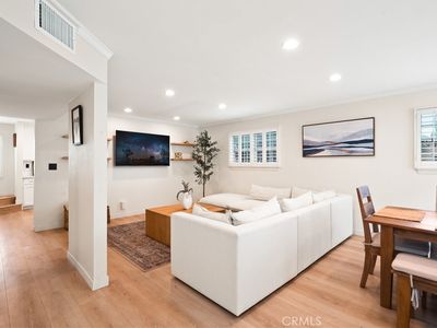 7300 Balboa Blvd UNIT A