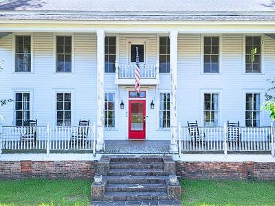 Property at 530 6th Ave SE, Cairo, GA