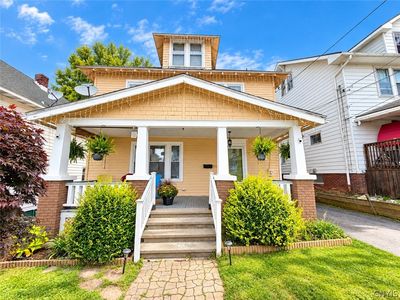 810 Sherman Pl