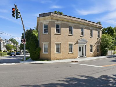 145 Lincoln Avenue
