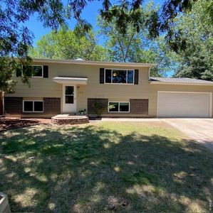 2212 Woodford Ct