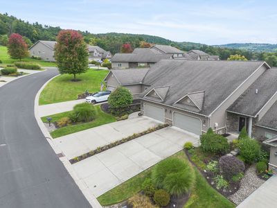 13 Eagle Dr