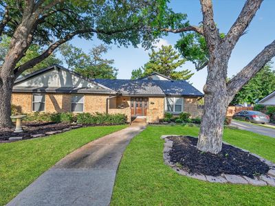 1902 Alamo Dr