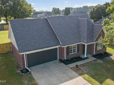 7676 Bramble Ln
