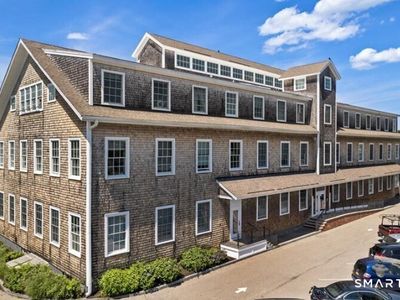 60 Willow Street #304