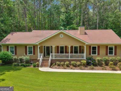 570 Woodstown Rd