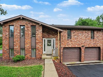 4446 Marywood Dr