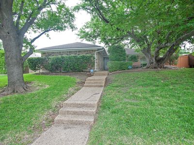 1912 Knob Hill Dr