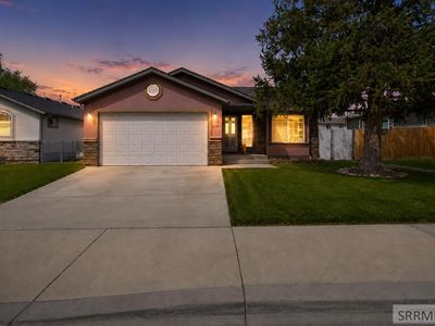 3789 Jason Ave