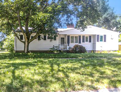 433 Crestview St