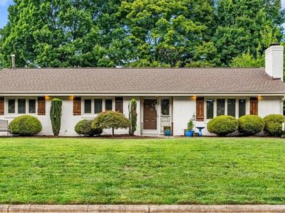 2918 New Hanover Dr