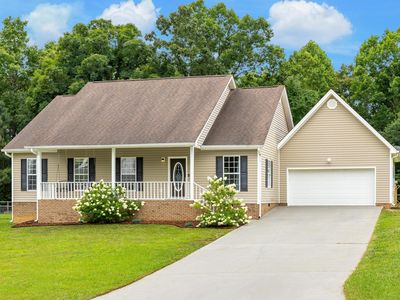263 Southern Oaks Dr SE