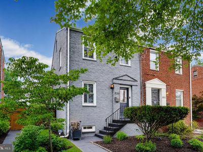 830 Delafield St NE