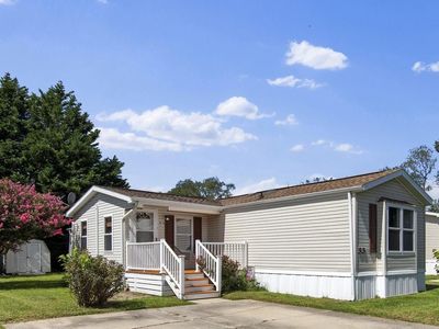35 Nottingham Dr