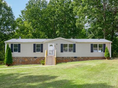 211 Peach Tree Ln
