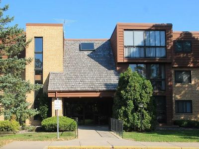 1011 41st Ave NE APT 220