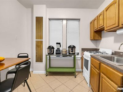 523-525 34th Street