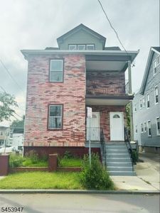 163 Dewey St