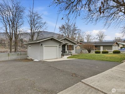 429 N Columbia Avenue