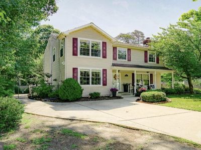 40 Mohawk Ave