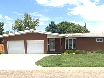 Property at 1509 E Hackberry St, Garden City, KS