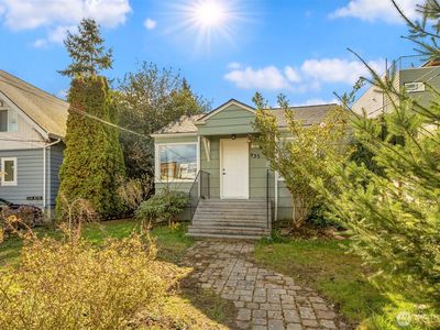 935 N 92nd Street