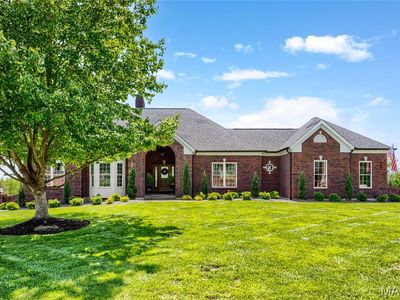 5335 Lancelot Dr