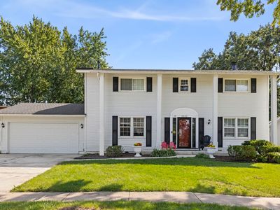 3405 Woodridge Dr