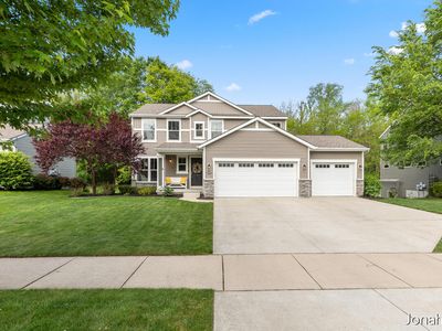 8479 Twin Lakes Dr